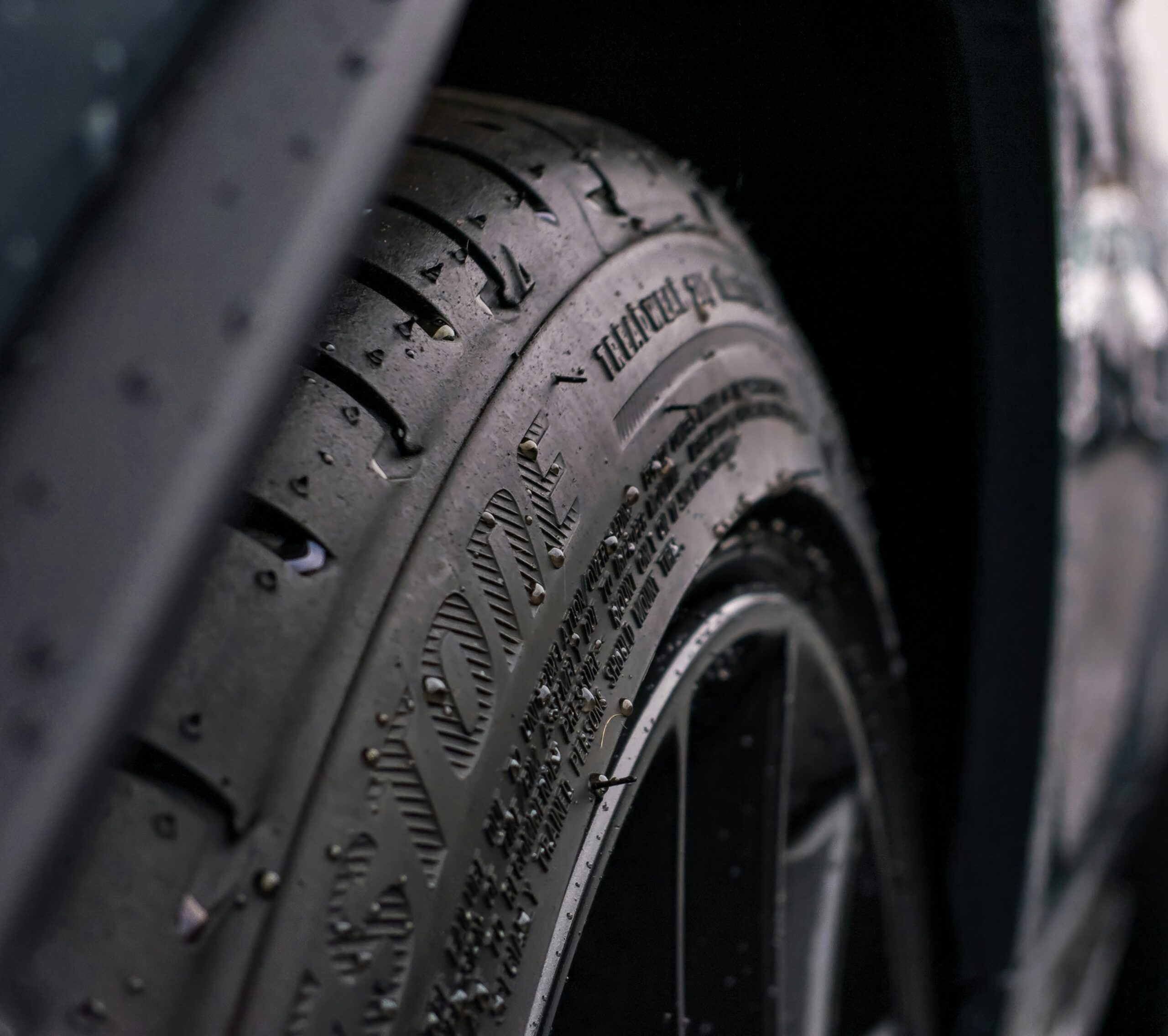 Goodyear vs Bridgestone: Which is the Better All-Weather Tire?